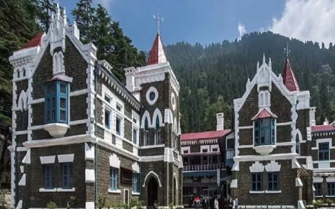 हाईकोर्ट में पंचायत अध्यक्ष चुनाव पर सुनवाई, नैनीताल पुलिस छावनी में तब्दील