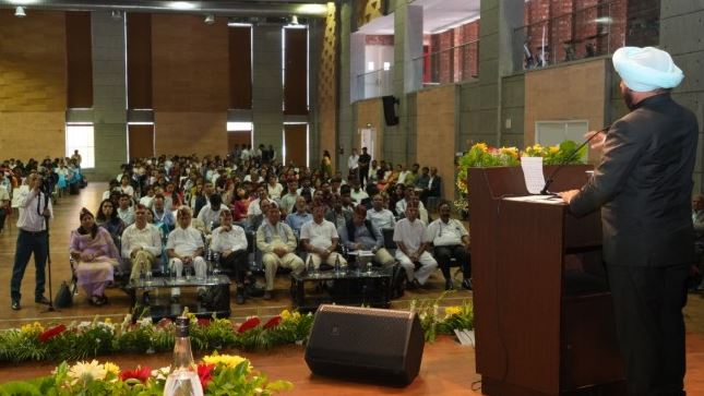 ‘हिमालय कॉलिंग 2025’ की शुरुआत देहरादून से, राज्यपाल ने कहा – “हिमालय संरक्षण से ही मानवता का कल्याण संभव है।”