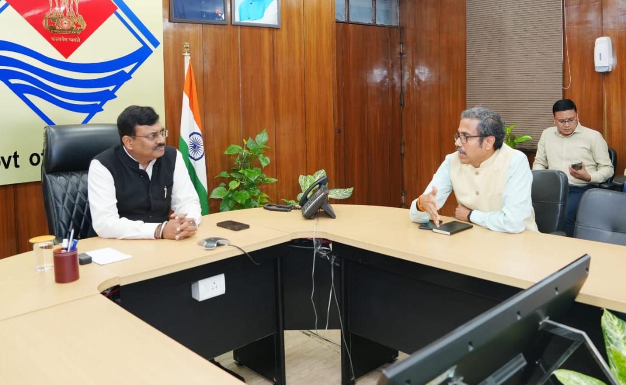 मुख्य सचिव ने कहा—प्रदेश के युवाओं को देश-विदेश में रोजगार उपलब्ध कराने की दिशा में ठोस कदम उठाए जाएं।