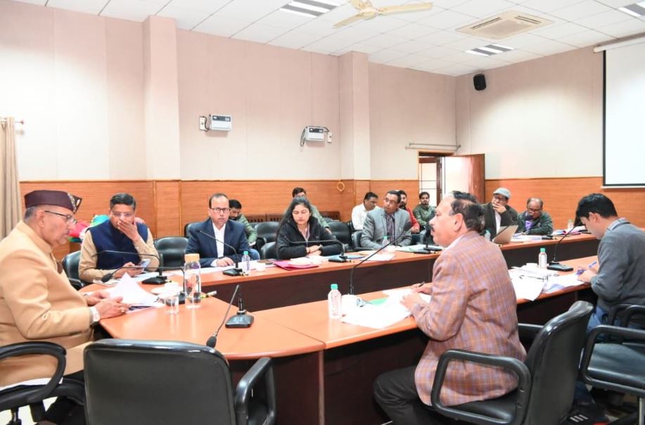 योजनाओं की जानकारी गाँवों तक पहुंचे, इसके लिए कार्यशाला आयोजन की सलाह गणेश जोशी ने दी।