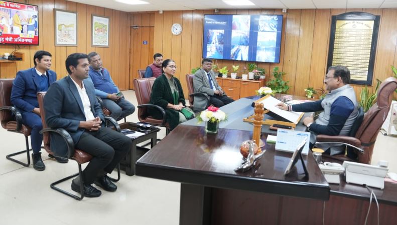 उत्तर रेलवे से जुड़े विषयों पर सचिवालय में महत्वपूर्ण बैठक।