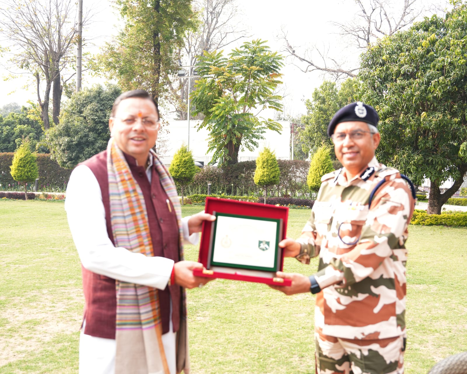 मुख्यमंत्री धामी से मिले डीजी आईटीबीपी, सीमांत क्षेत्रों के विकास और सुरक्षा समन्वय पर सरकार का फोकस तेज