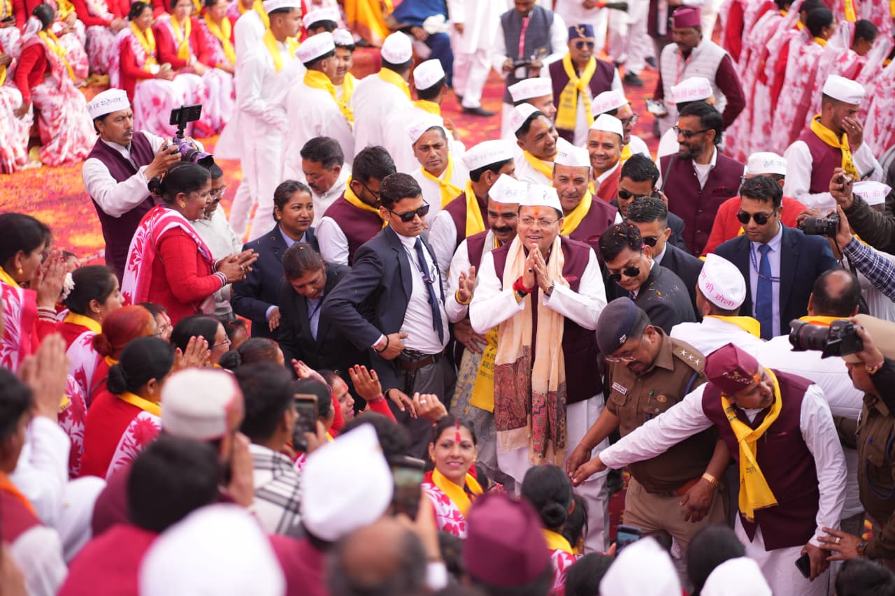 लोहाघाट होली रंग महोत्सव में शामिल हुए मुख्यमंत्री धामी, जनसमुदाय संग साझा की उत्सव की खुशियां