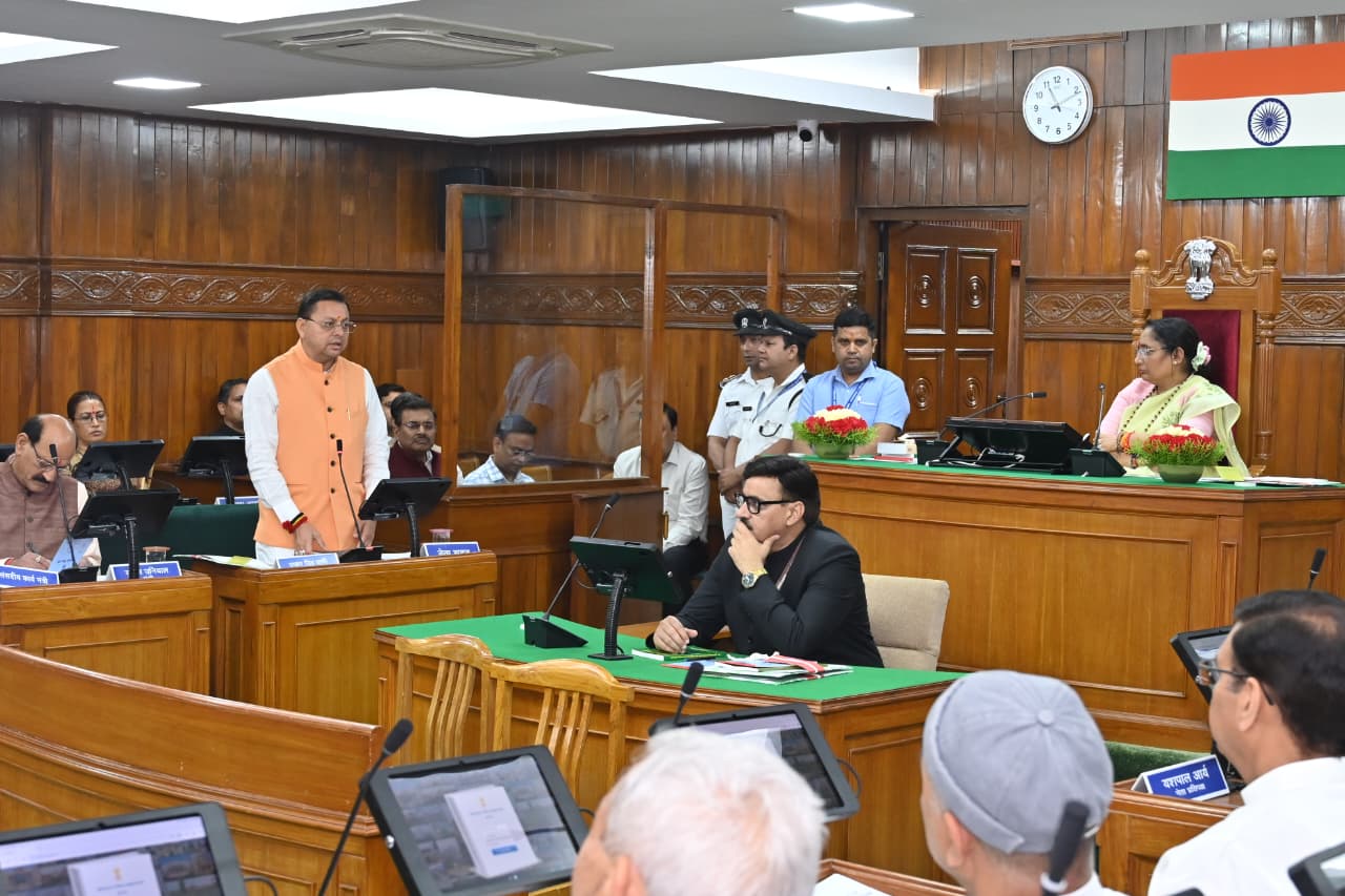 मुख्यमंत्री पुष्कर सिंह धामी बोले, महिला सशक्तिकरण के प्रयासों पर न हो किसी भी प्रकार की राजनीति