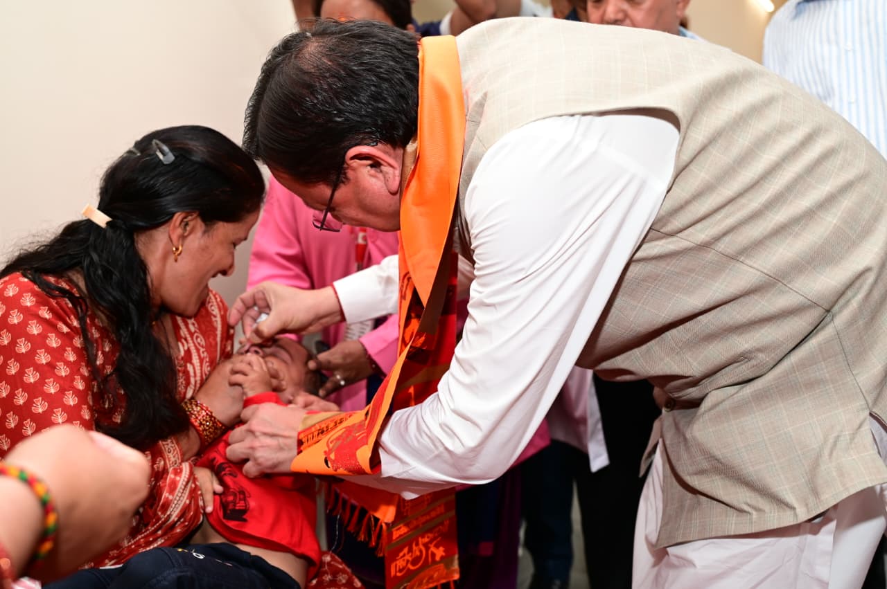 ’मुख्यमंत्री पुष्कर सिंह धामी ने चंपावत में अत्याधुनिक एमआरआई मशीन का किया लोकार्पण’