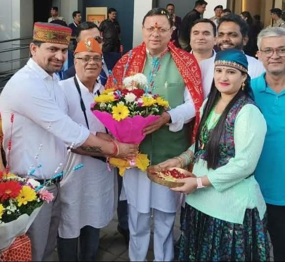 मुंबई में प्रवासी उत्तराखंडवासियों से मुख्यमंत्री पुष्कर सिंह धामी का आत्मीय संवाद, विकास यात्रा और भविष्य के विजन को किया साझा