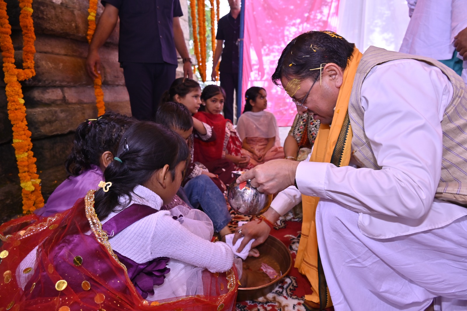 मुख्यमंत्री पुष्कर सिंह धामी ने वृद्ध जागेश्वर में की पूजा-अर्चना, प्रदेश की सुख-समृद्धि एवं जनकल्याण की कामना की।