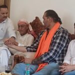 जसपाल राणा शूटिंग रेंज पहुँचे द ग्रेट खली, राणा परिवार को दी श्रद्धांजलि