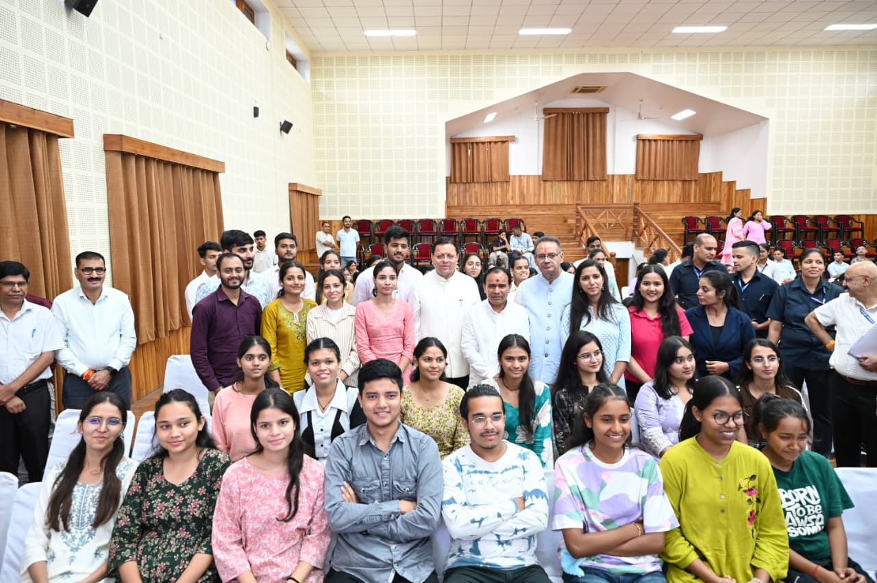 मुख्यमंत्री पुष्कर सिंह धामी ने किया ‘मुख्यमंत्री युवा भविष्य निर्माण योजना’ का शुभारंभ