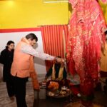 मुख्य सचिव आनंद बर्धन ने गंगोत्री धाम में की पूजा-अर्चना, व्यवस्थाओं का लिया जायजा